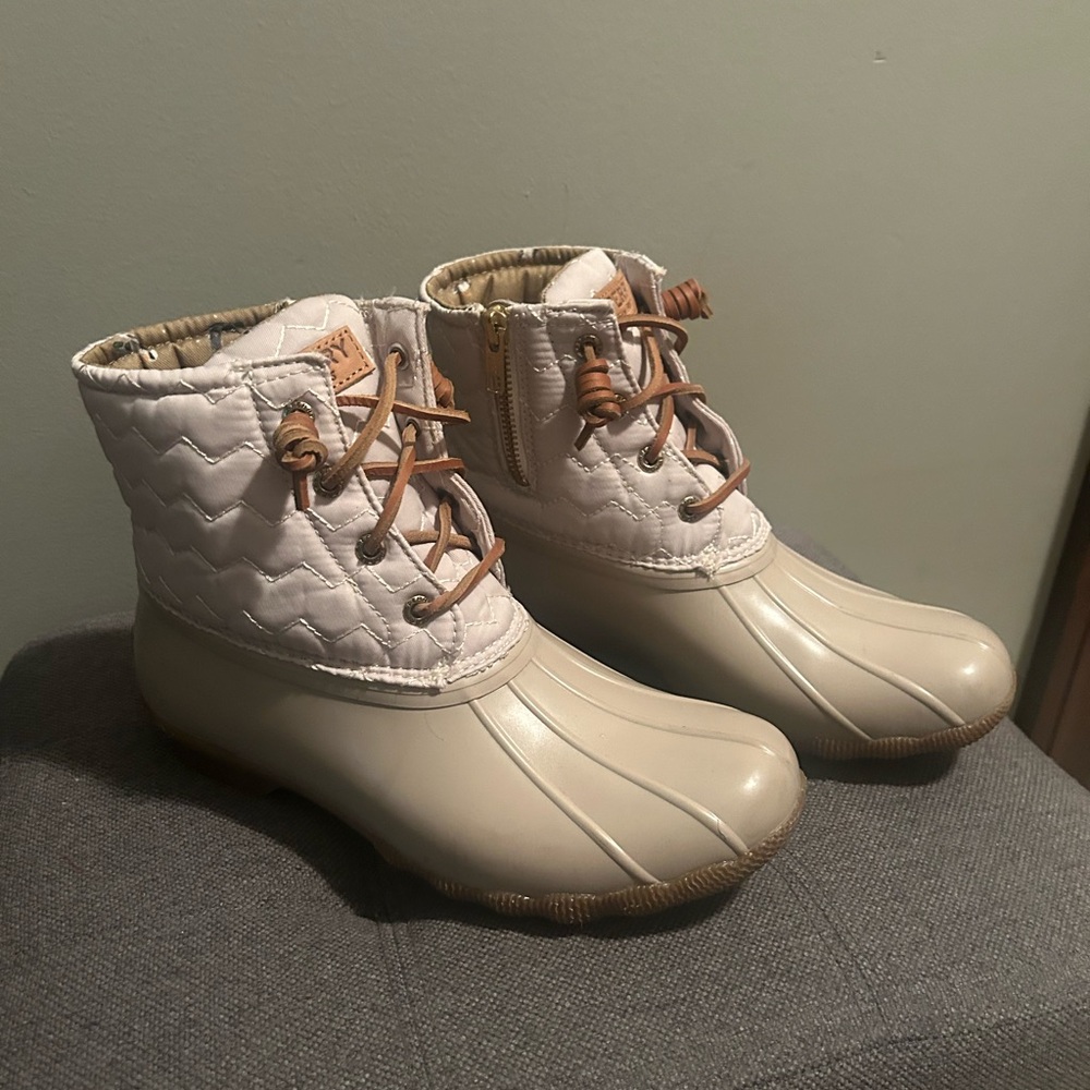 Sperry Women's Cream Duck Boots‎ size 7.5 - Picture 2 of 6
